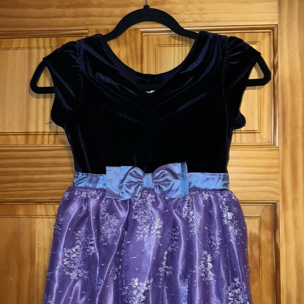 Girls formal velvet and lace pink dress, Size 8 - Picture 2 of 15
